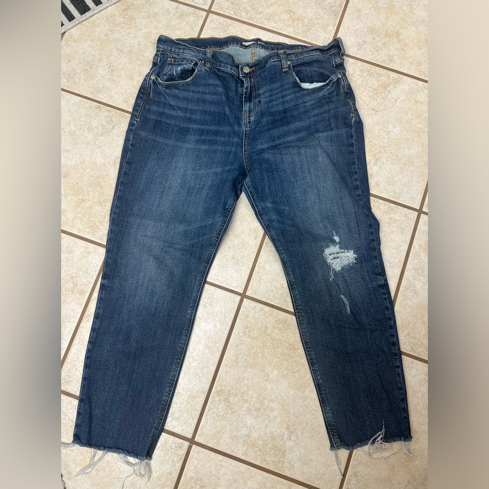 Old Navy boyfriend size 14, regular distressed jeans